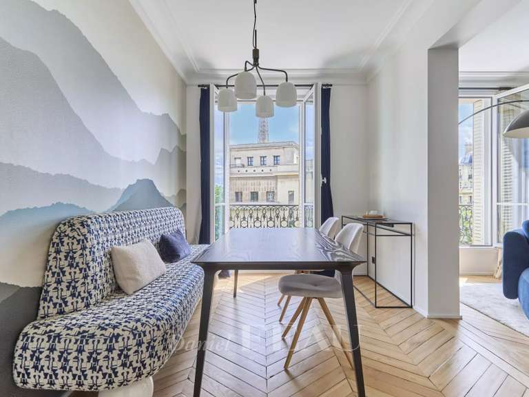 Appartement Paris 16e - 2 chambres - 74m²