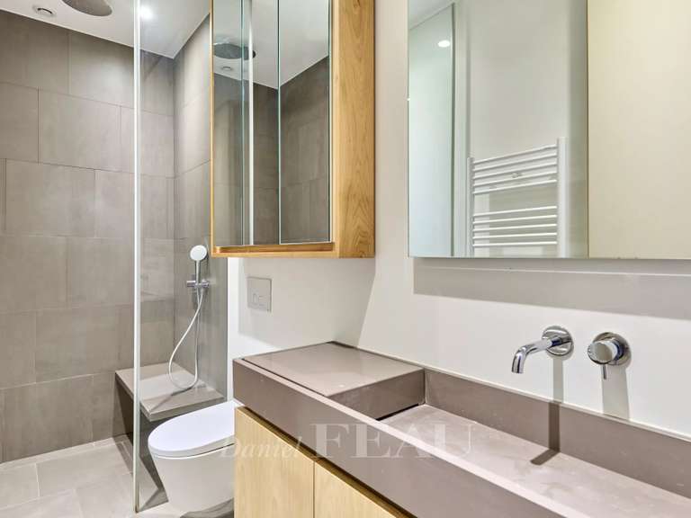 Appartement Paris 16e - 2 chambres - 74m²