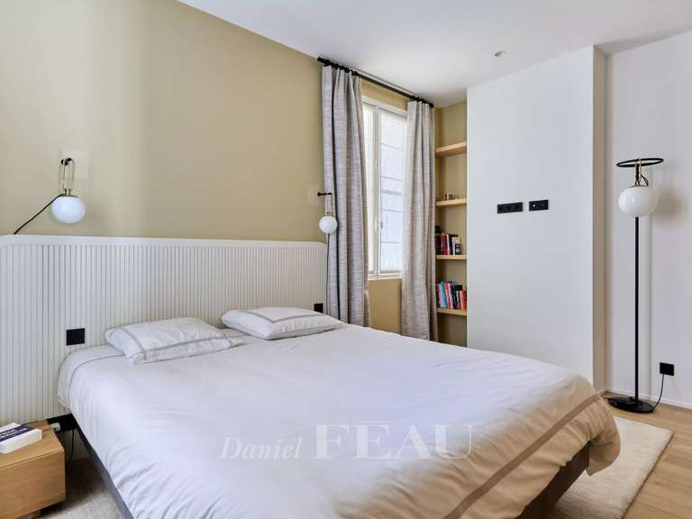Appartement Paris 16e - 2 chambres - 74m²