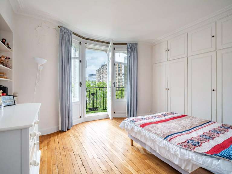 Appartement Paris 16e - 3 chambres - 108m²