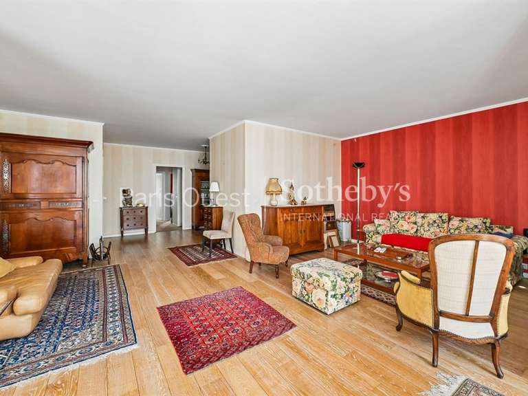 Appartement Paris 16e - 4 chambres - 146m²
