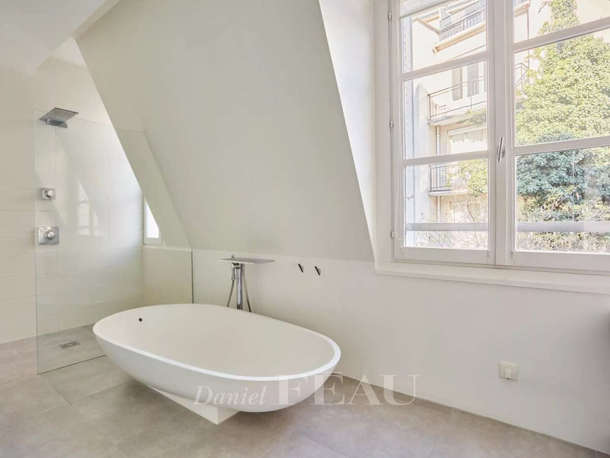 Apartment Paris 16e