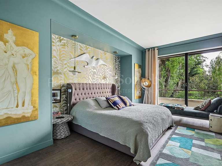 Appartement Paris 16e - 4 chambres - 215m²