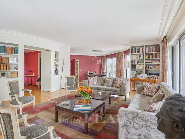 Appartement Paris 16e - 4 chambres - 191m²