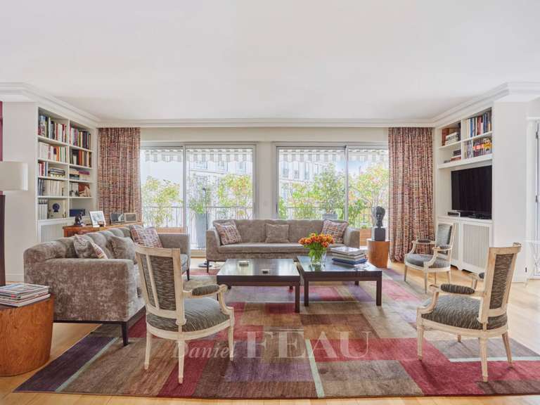 Appartement Paris 16e - 4 chambres - 191m²