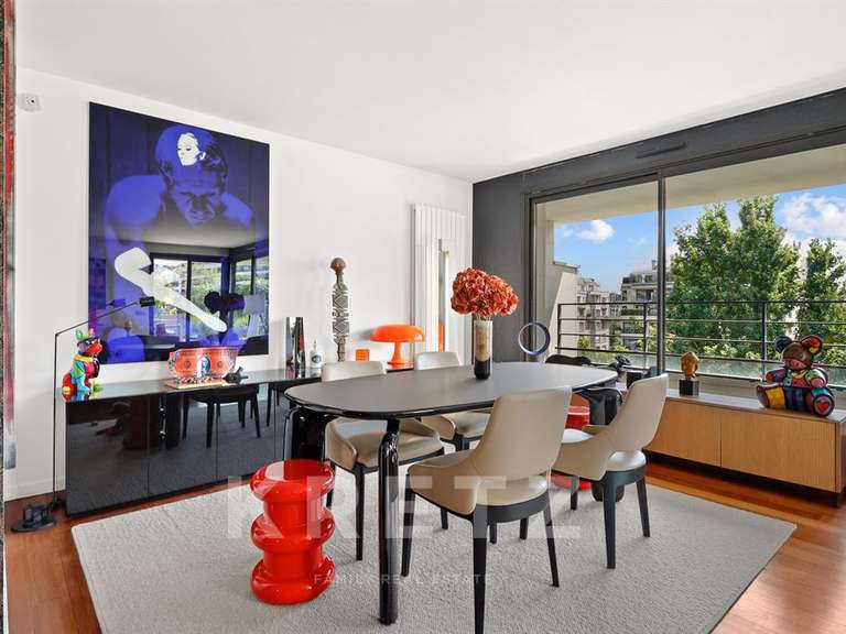 Apartment Paris 16e - 3 bedrooms - 140m²