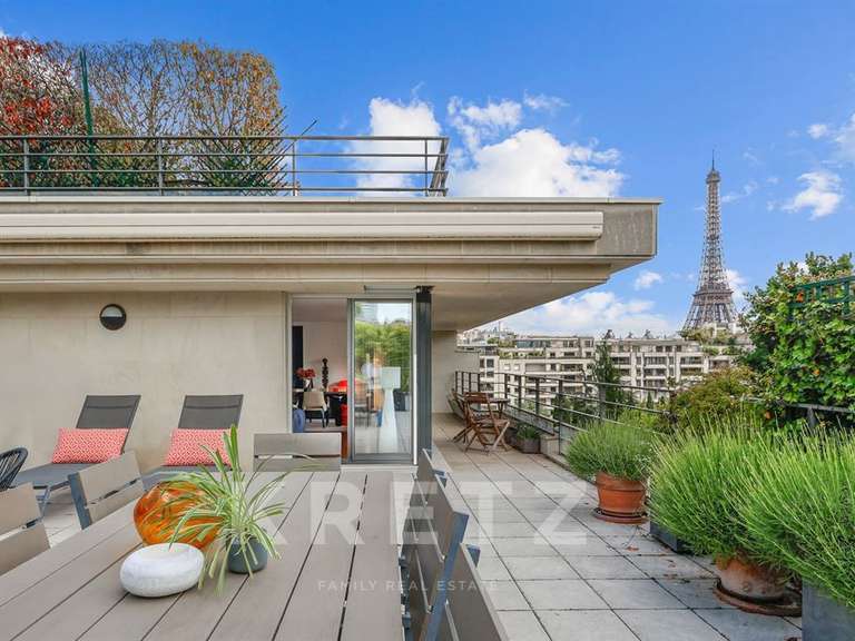 Apartment Paris 16e - 3 bedrooms - 140m²