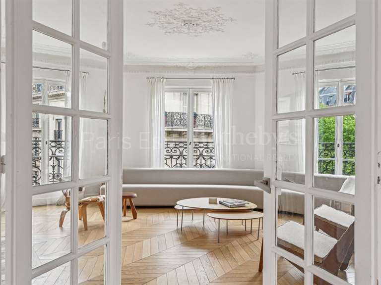 Appartement Paris 16e - 3 chambres - 130m²