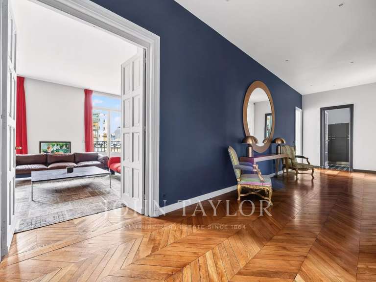 Appartement Paris 16e - 4 chambres - 256m²