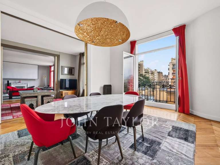 Appartement Paris 16e - 4 chambres - 256m²