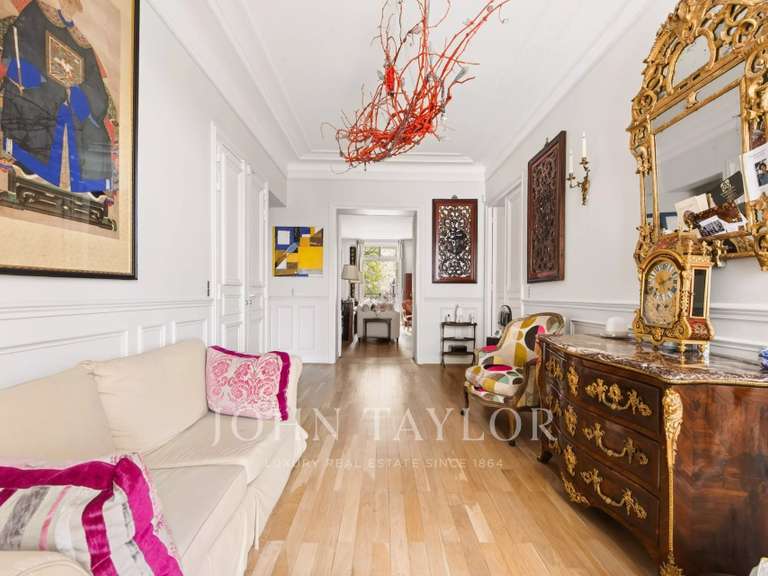 Appartement Paris 16e - 4 chambres - 228m²