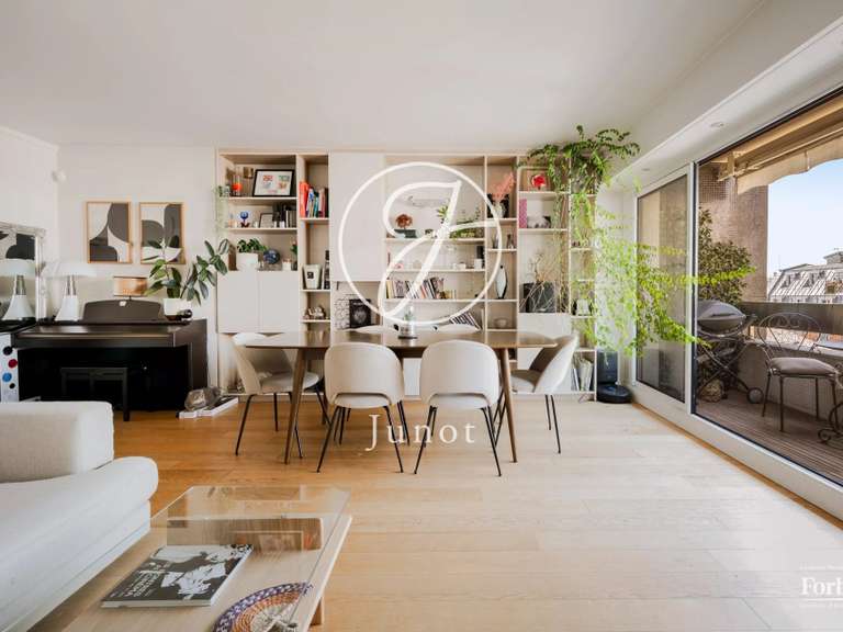 Appartement Paris 16e - 2 chambres - 85m²