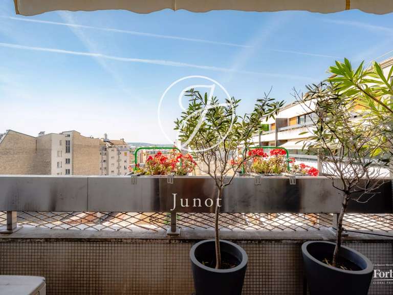 Appartement Paris 16e - 2 chambres - 85m²
