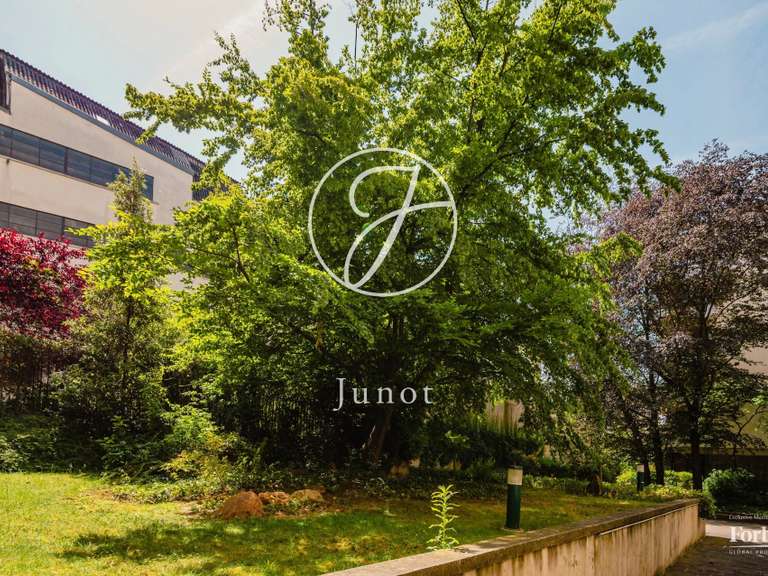 Appartement Paris 16e - 2 chambres - 85m²