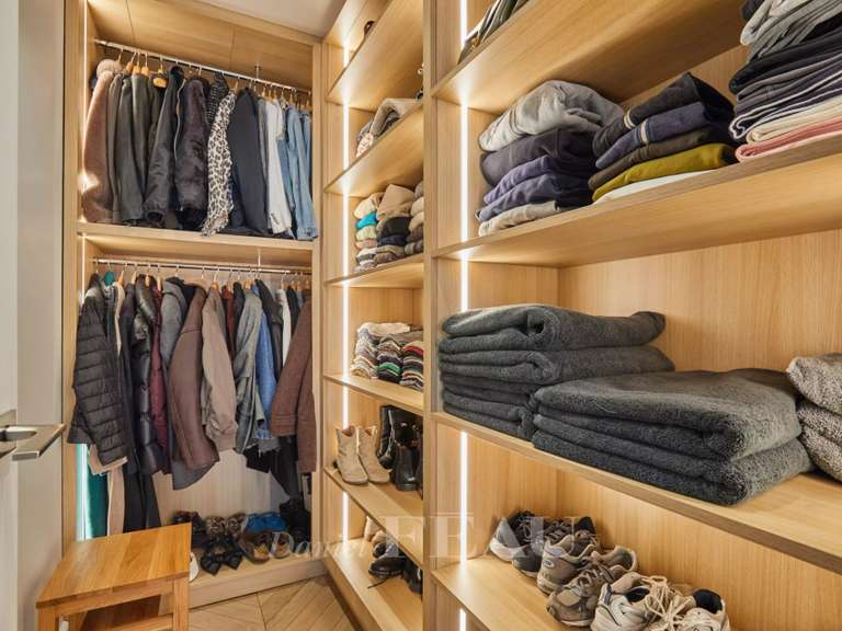 Appartement Paris 16e - 3 chambres - 127m²