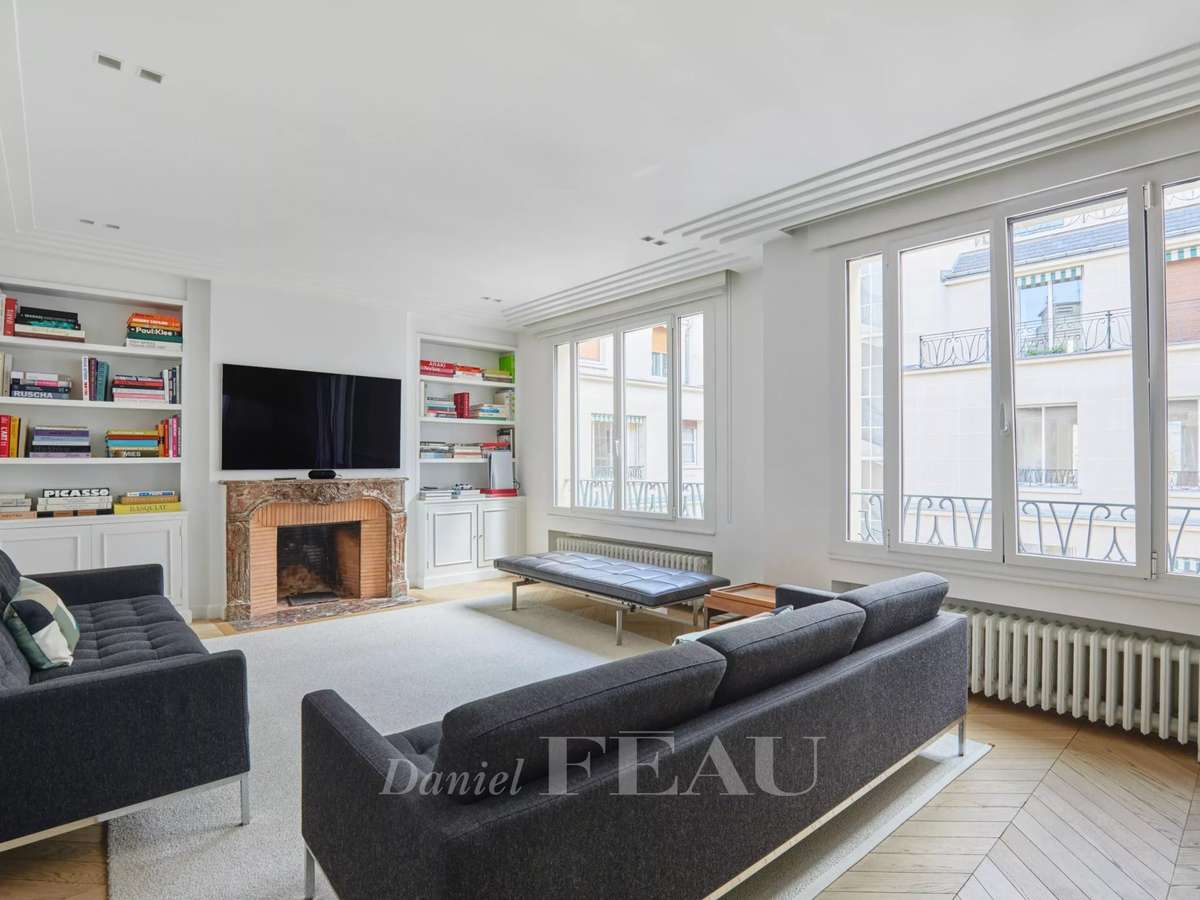 Apartment Paris 16e