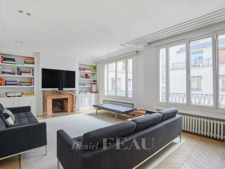 Appartement Paris 16e - 3 chambres - 127m²