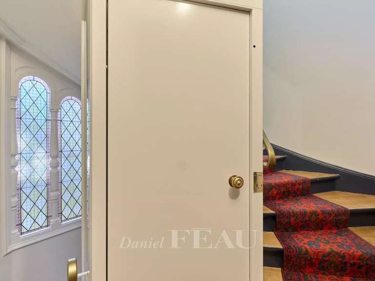 Appartement Paris 16e - 3 chambres - 149m²