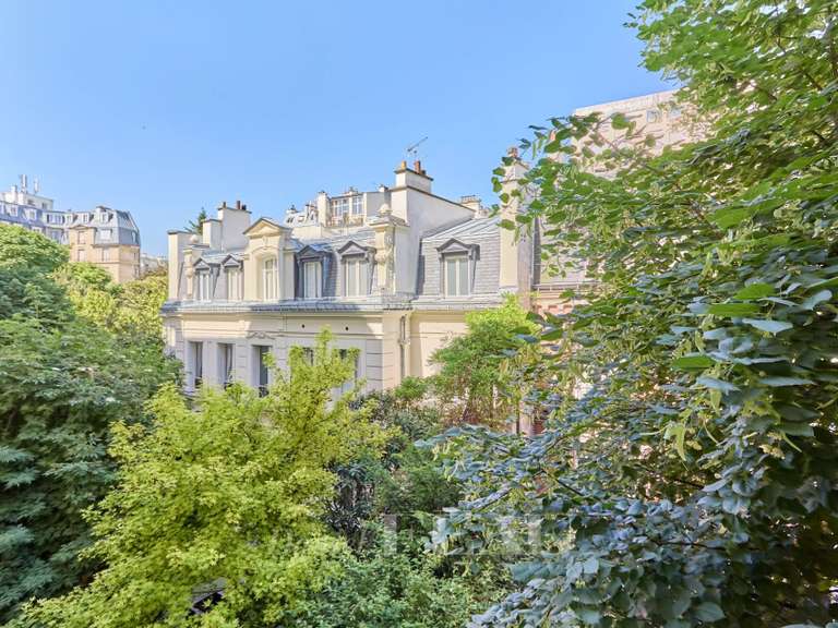 Appartement Paris 16e - 3 chambres - 149m²