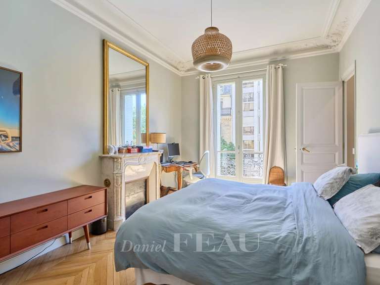 Appartement Paris 16e - 3 chambres - 149m²
