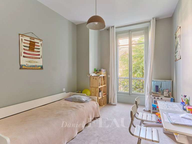 Appartement Paris 16e - 3 chambres - 149m²