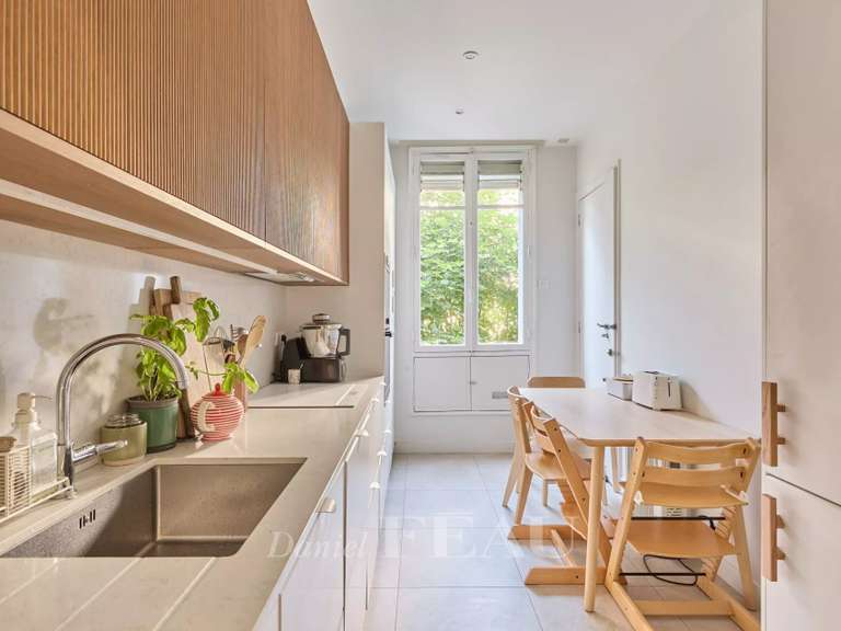 Appartement Paris 16e - 3 chambres - 149m²