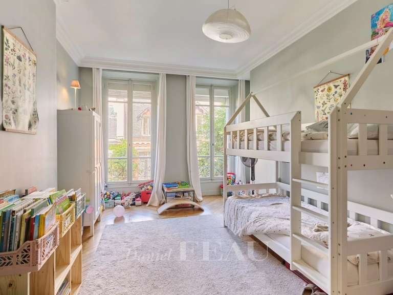 Appartement Paris 16e - 3 chambres - 149m²