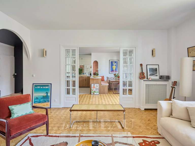 Appartement Paris 16e - 4 chambres - 129m²