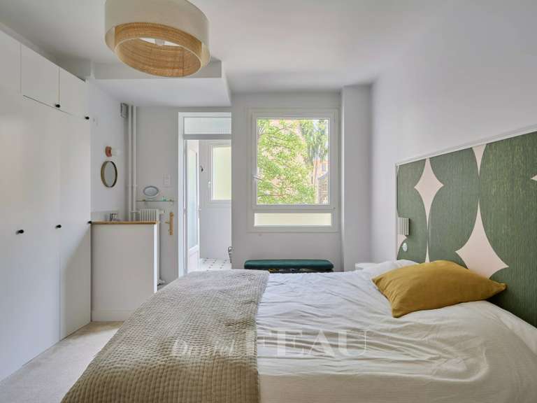 Appartement Paris 16e - 4 chambres - 129m²
