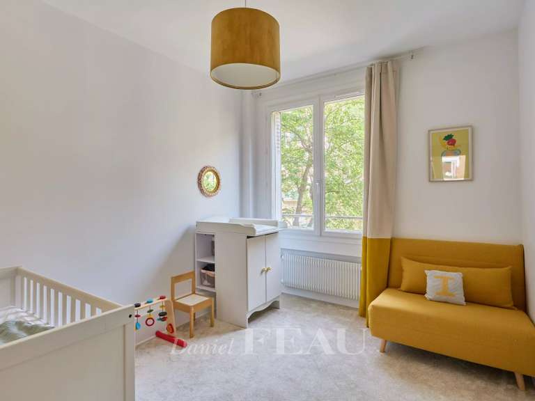 Appartement Paris 16e - 4 chambres - 129m²