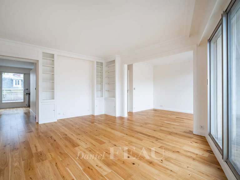 Appartement Paris 16e - 2 chambres - 64m²