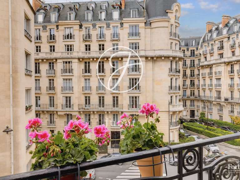 Appartement Paris 16e - 2 chambres - 85m²