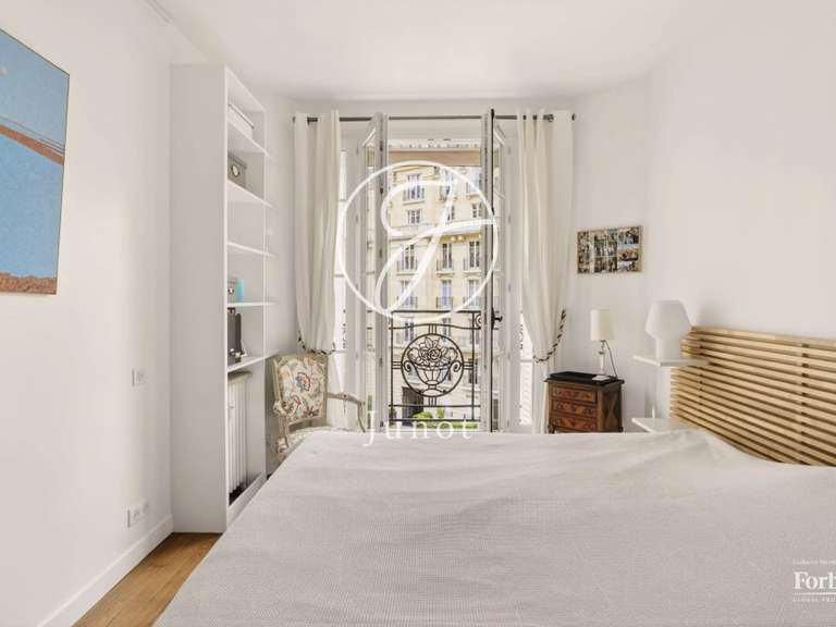 Appartement Paris 16e - 2 chambres - 85m²