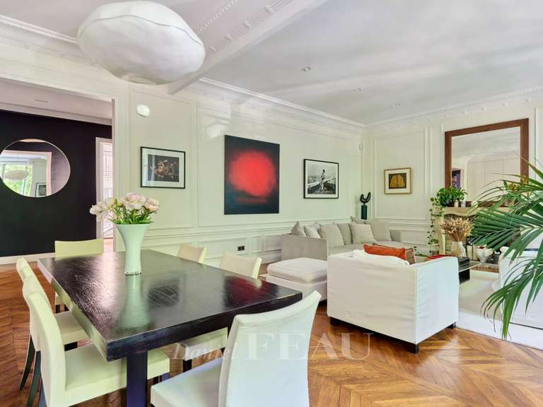 Appartement Paris 16e - 4 chambres - 259m²