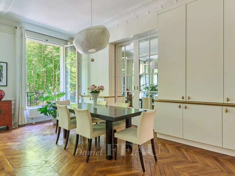 Appartement Paris 16e - 4 chambres - 259m²