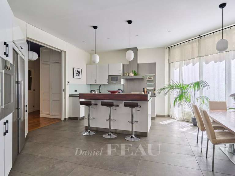 Appartement Paris 16e - 4 chambres - 259m²