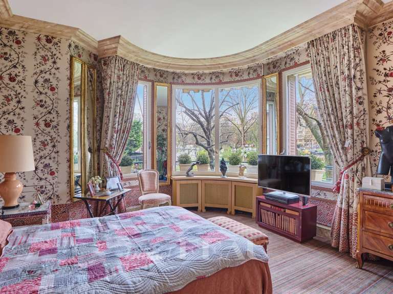 Apartment Paris 16e - 2 bedrooms - 154m²