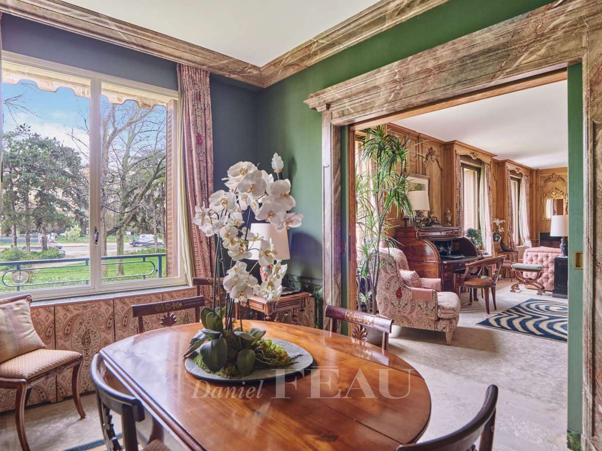 Apartment Paris 16e