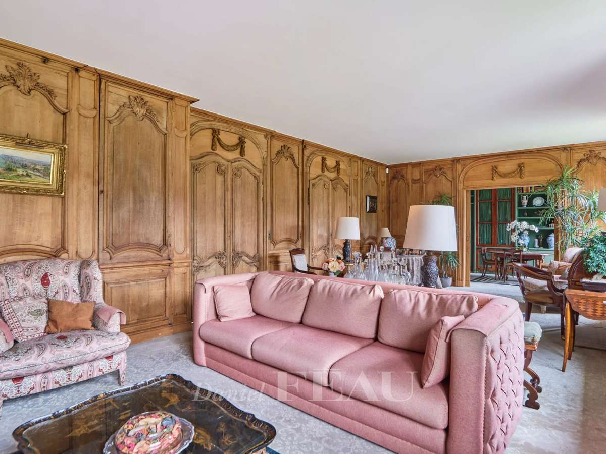 Apartment Paris 16e