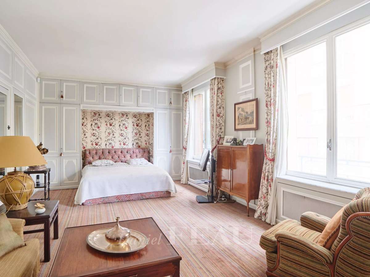Apartment Paris 16e