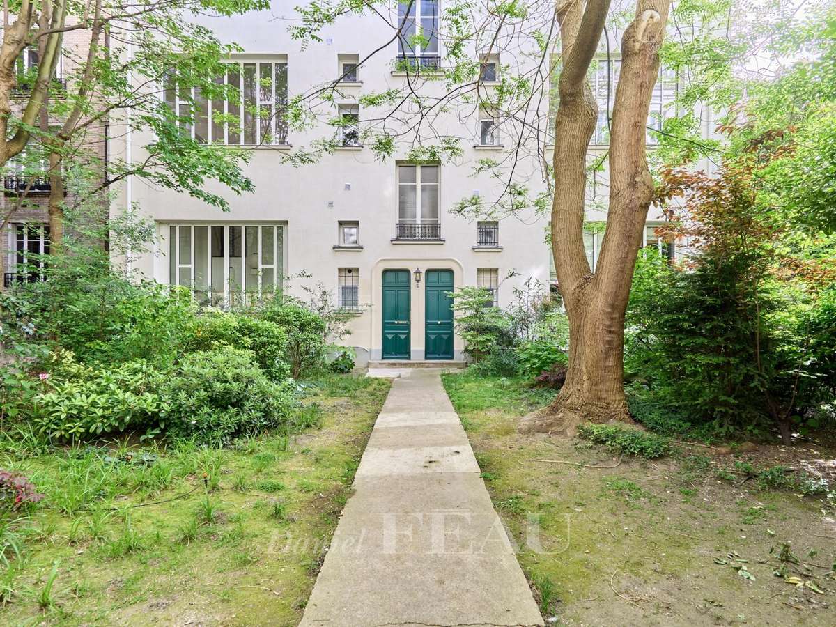 Apartment Paris 16e