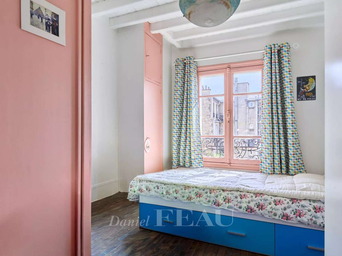 Apartment Paris 16e