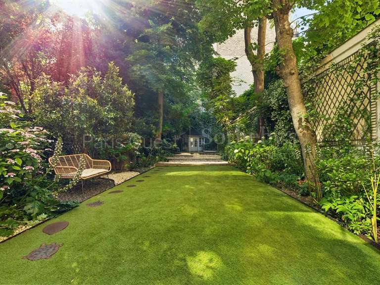 Appartement Paris 16e - 5 chambres - 172m²
