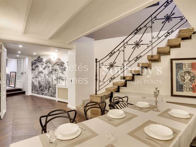 Appartement Paris 16e - 4 chambres - 140m²