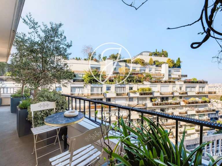Appartement Paris 16e - 2 chambres - 79m²