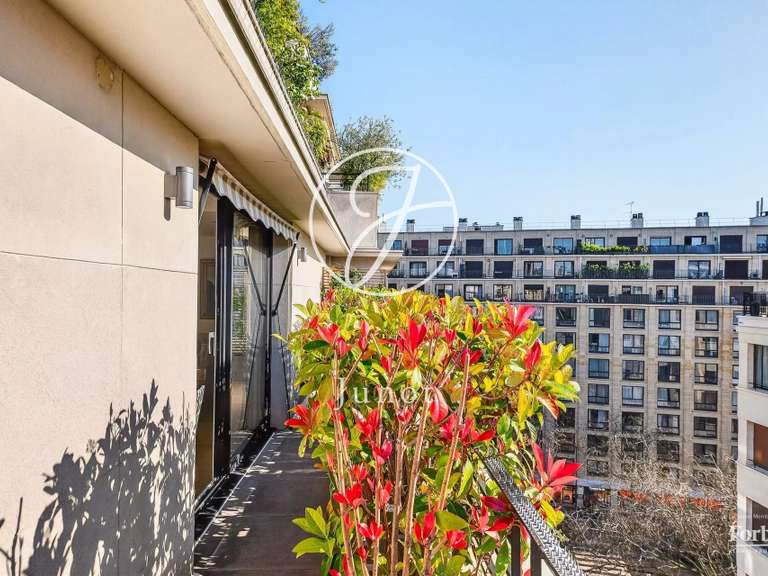Appartement Paris 16e - 2 chambres - 79m²