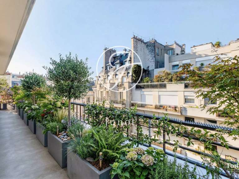 Appartement Paris 16e - 2 chambres - 79m²