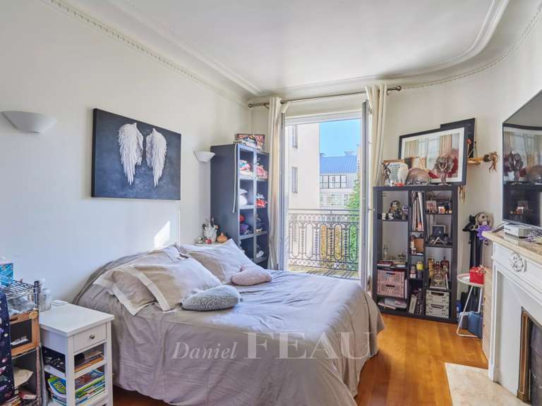 Appartement Paris 16e - 2 chambres - 117m²