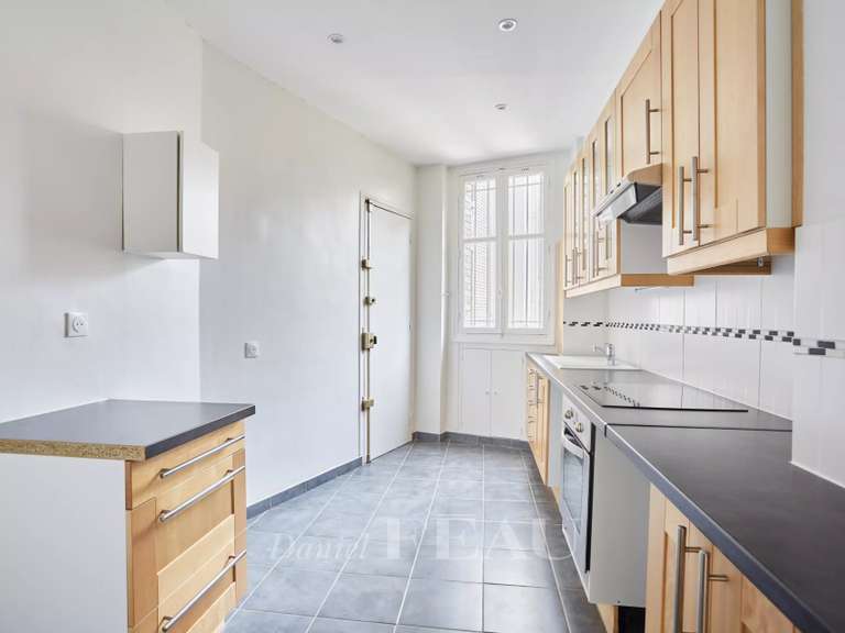 Appartement Paris 16e - 3 chambres - 125m²