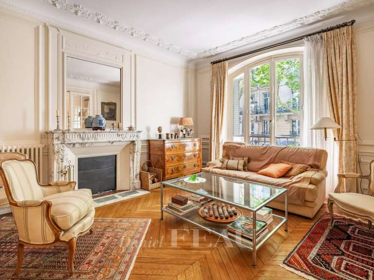 Appartement Paris 16e - 3 chambres - 140m²
